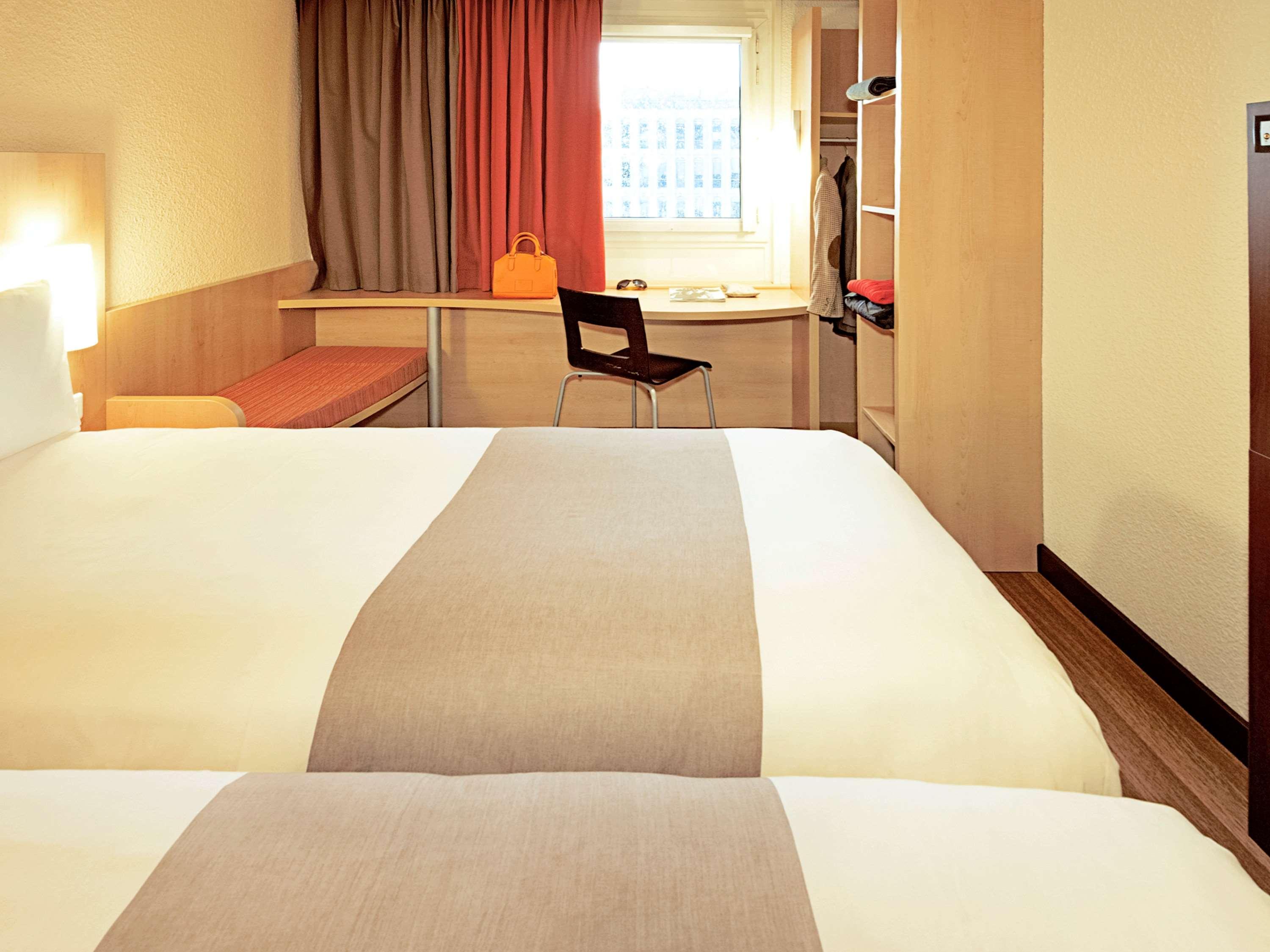 Готель Ibis Montes Claros Shopping Екстер'єр фото
