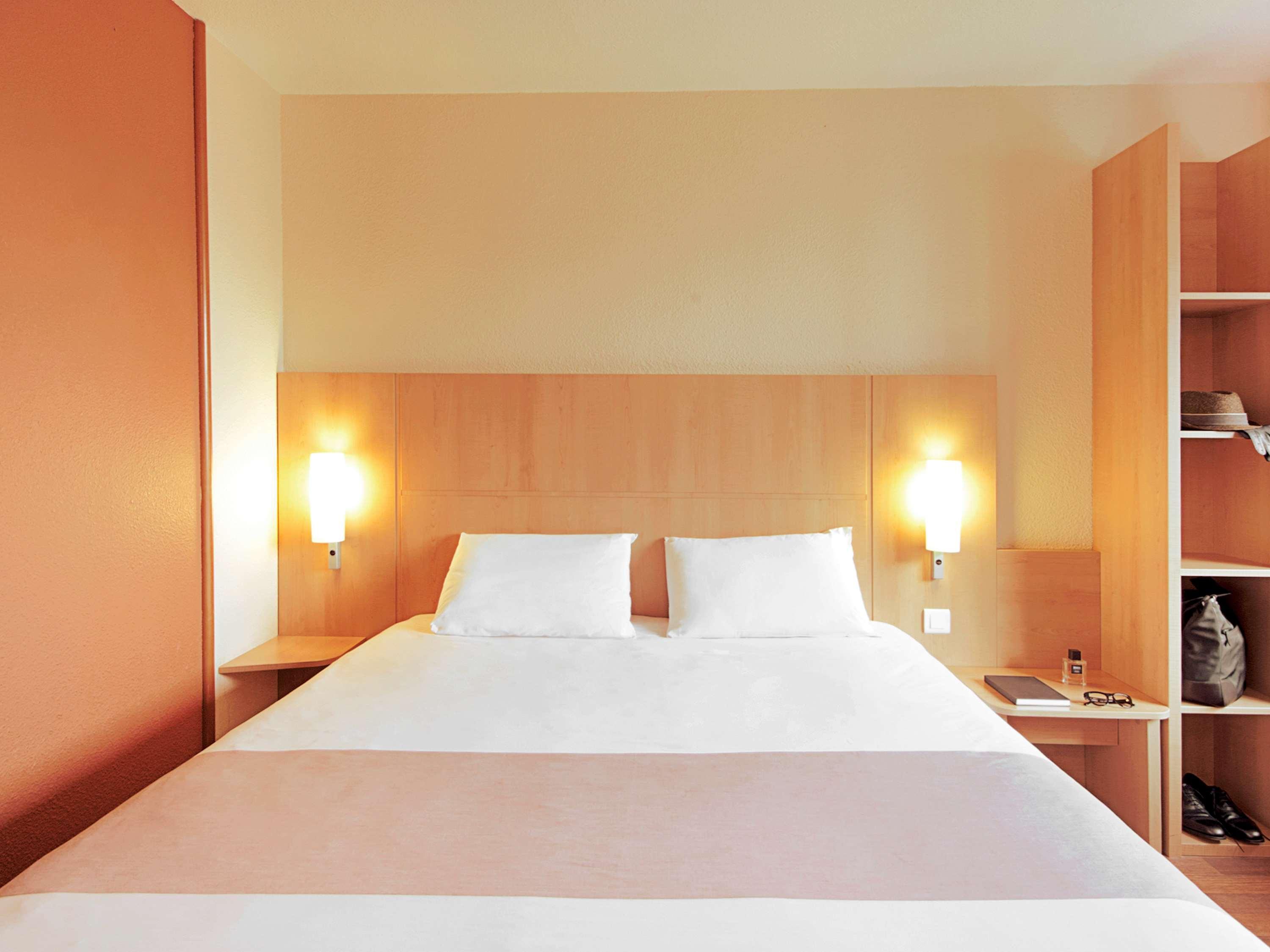 Готель Ibis Montes Claros Shopping Екстер'єр фото