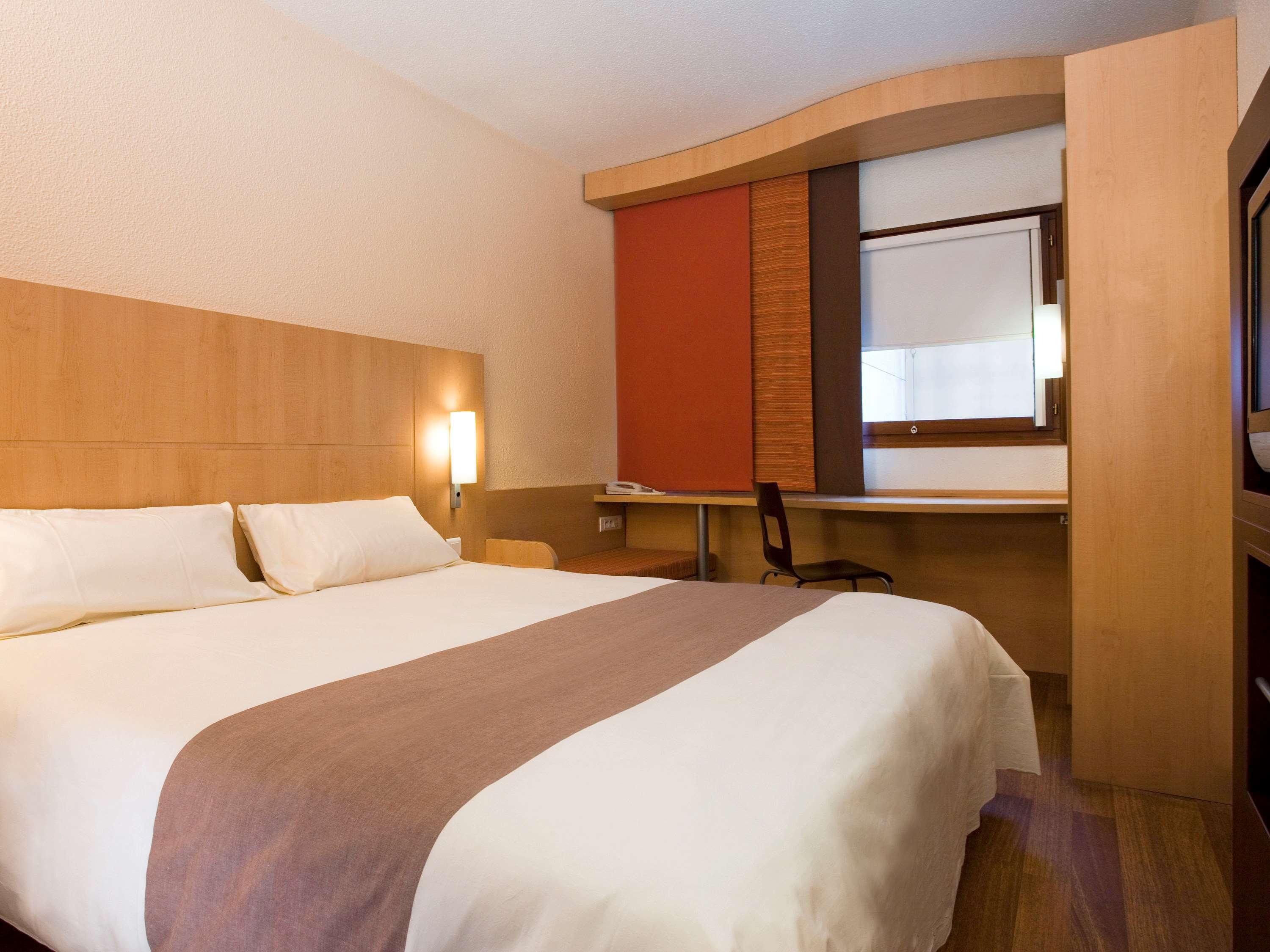 Готель Ibis Montes Claros Shopping Екстер'єр фото