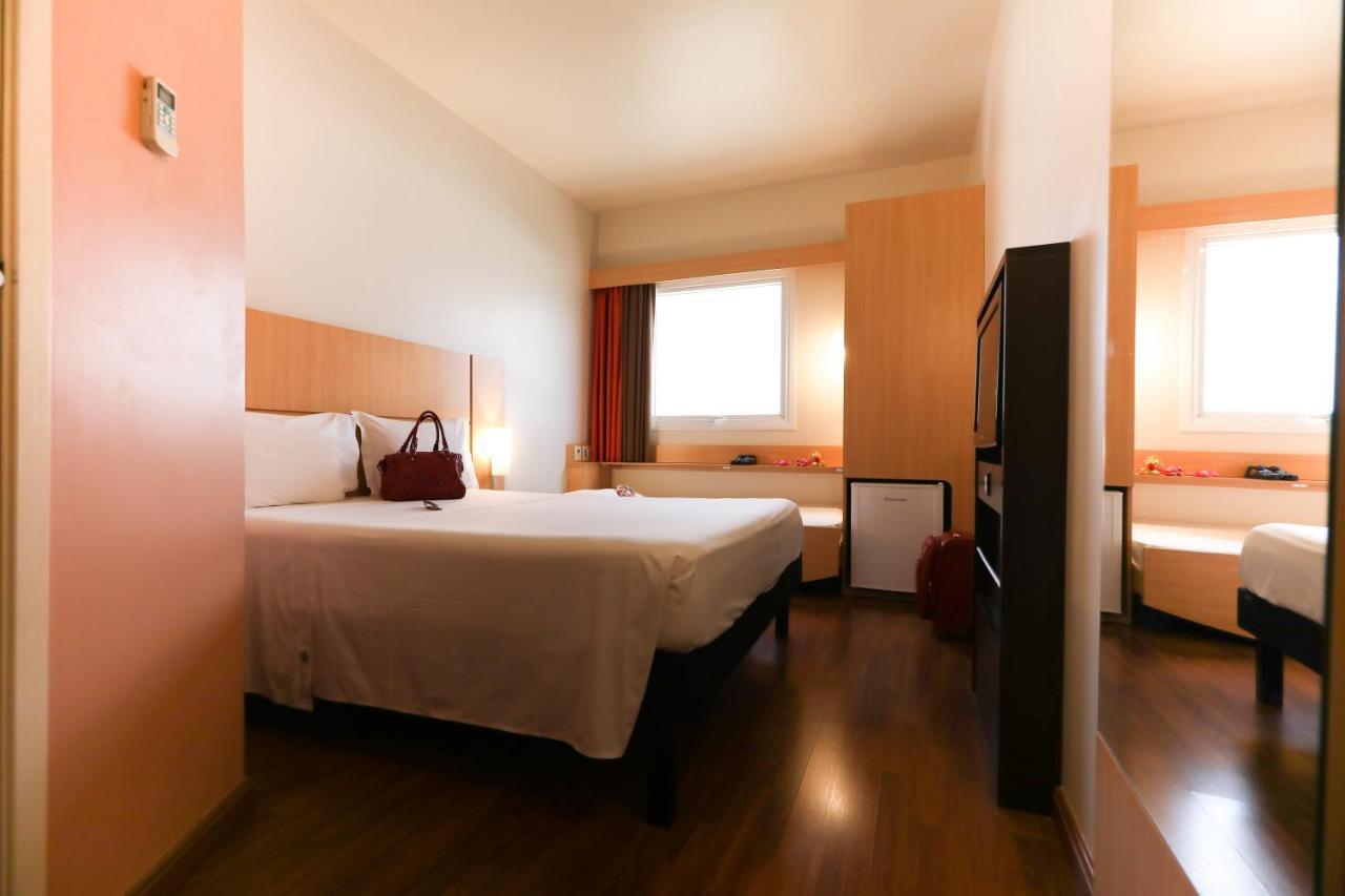 Готель Ibis Montes Claros Shopping Екстер'єр фото